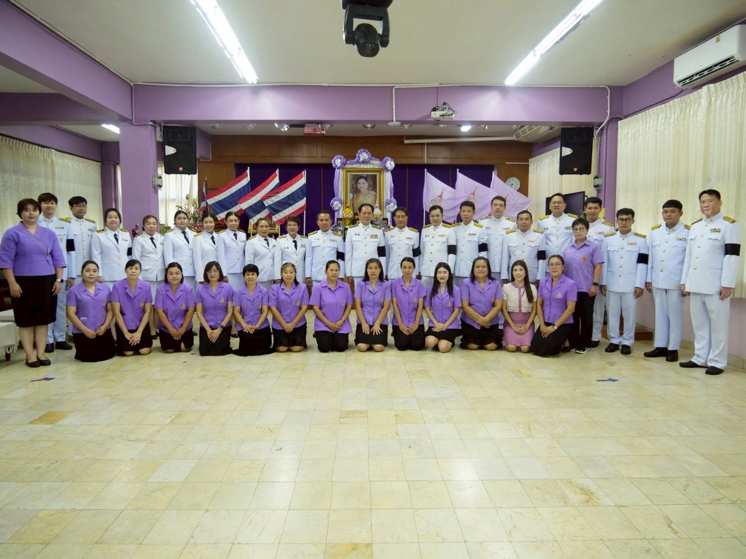 พิธีถวายพระพรชัยมงคลและลงนามถวายพระพร เนื่องในโอกาสวันเฉลิมพระชนมพรรษา สมเด็จพระนางเจ้าฯ พระบรมราชินี 48 พรรษา